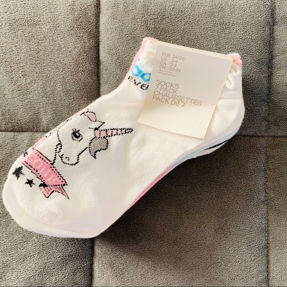 NEW H&M - 7 pair of unicorn socks